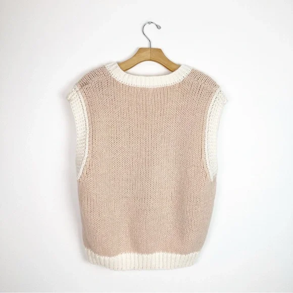 Women's V-Neck Sweater Vest - Cream/Taupe with Llama Design - Picture 5 of 7